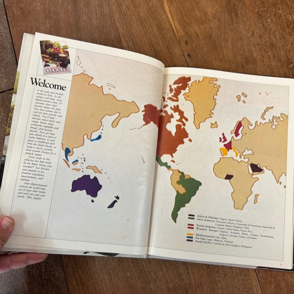Avon‎ International Cookbook Winning Recipes from Avon Representatives